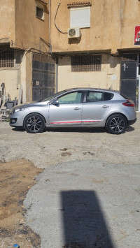 voitures-renault-megane-3-2013-new-play-mahelma-alger-algerie