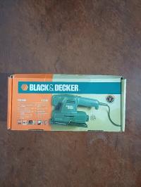 ponçeuse vibrante Black & Decker CD400 de 135W
