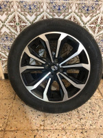 pneus-jantes-les-clio-5-phase-2-hybride-mostaganem-algerie