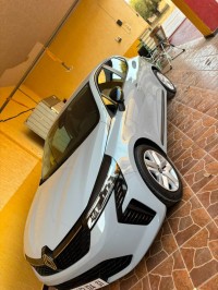 سيارات-renault-clio-5-2024-evolution-واريزان-غليزان-الجزائر