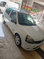 citadine-renault-clio-campus-2012-setif-algerie