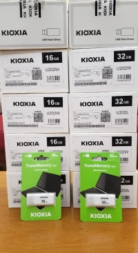 flash disk kioxia Toshiba usb 32+16..