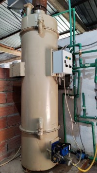 Chaudière verticale (générateur d'eau chaude) + brûleur à gaz (ECOFLAM) 70 KW.   +