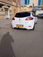 moyenne-berline-renault-megane-3-2011-ain-el-turck-oran-algerie