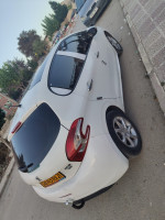 voitures-peugeot-208-2013-ain-kechra-skikda-algerie