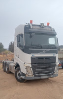 camion-volvo-fh-440-2015-ain-fezza-tlemcen-algerie