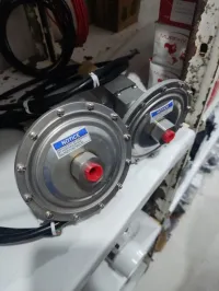 divers instruments de mesures ( transmetteur de pression ,debit,temperature,position etc.....)