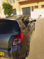 citadine-renault-clio-3-2009-chlef-algerie