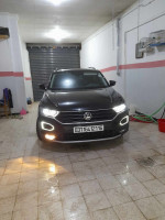 voitures-volkswagen-t-roc-2021-active-medea-algerie