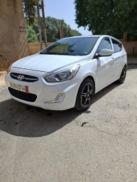 سيارات-hyundai-accent-rb-5-portes-2017-prestige-العامرة-عين-الدفلة-الجزائر