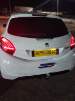 voitures-peugeot-208-2015-allure-chlef-algerie