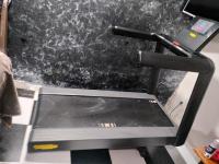 آخر-tapis-roulant-technogym-professionnel-live-500-عين-طاية-الجزائر