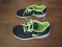 أحذية-رياضية-vends-basket-nike-originale-pointure-38-باب-الزوار-الجزائر