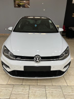 moyenne-berline-volkswagen-golf-7-2018-r-line-taher-jijel-algerie