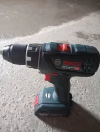 VISSEUSE PERCEUSE 18V 2.0AH 50 NM BOSCH