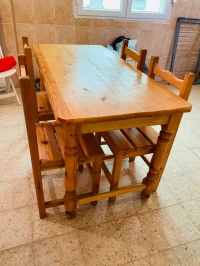 Table de cuisine en bois 