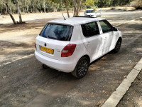 voitures-skoda-fabia-2013-style-ain-benian-alger-algerie