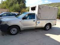 voitures-toyota-hilux-2013-boghni-tizi-ouzou-algerie