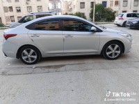 سيارات-hyundai-accent-rb-5-portes-2018-prestige-الخروب-قسنطينة-الجزائر