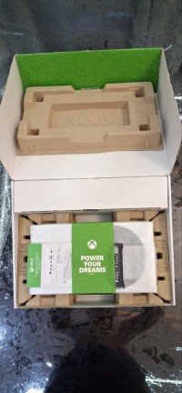 أجهزة-ألعاب-الفيديو-xbox-serie-neuf-512-ssd-الروينة-عين-الدفلة-الجزائر