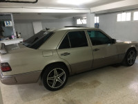 large-sedan-mercedes-classe-e-1996-124-d300-e250-constantine-algeria