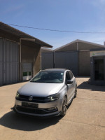 voitures-volkswagen-polo-2016-carat-boudouaou-boumerdes-algerie