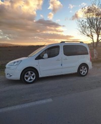 السيارات-النفعية-peugeot-partner-2014-tepee-سدراتة-سوق-أهراس-الجزائر