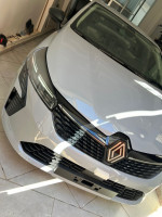 voitures-renault-clio-5-2024-evolution-relizane-algerie