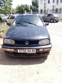 سيارات-volkswagen-golf-3-1994-بوفاريك-البليدة-الجزائر