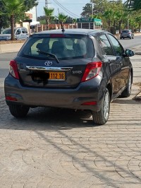 سيارات-toyota-yaris-2012-touch-active-الكاليتوس-الجزائر