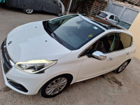 voitures-peugeot-208-2018-allure-facelift-boumerdes-algerie