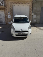 voitures-peugeot-partner-2015-tepee-ain-beida-oum-el-bouaghi-algerie