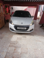 citadine-peugeot-208-2016-allure-facelift-chlef-algerie