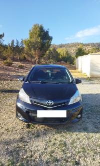 سيارات-toyota-yaris-2013-الحامة-سطيف-الجزائر