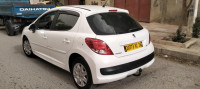 voitures-peugeot-207-2012-ksar-boukhari-medea-algerie