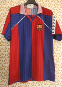   Maillot de football vintage de FCBARCELONA 1990 1995 N4 KOEMAN  