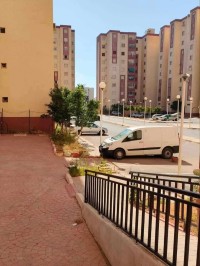 شقة-بيع-3-غرف-الجزائر-عين-بنيان