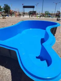 piscine en résine 