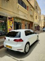 moyenne-berline-volkswagen-golf-7-2018-medea-algerie