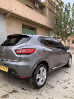 voitures-renault-clio-4-2013-ben-freha-oran-algerie