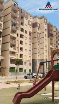 apartment-rent-f4-alger-mahelma-algeria