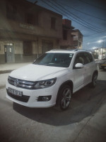 voitures-volkswagen-tiguan-2012-r-line-bordj-bou-arreridj-algerie