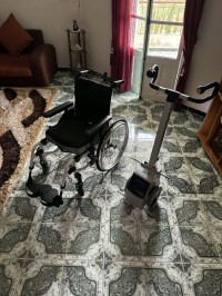 معدات-طبية-monte-escalier-electrique-pour-fauteuil-roulant-أوقاس-بجاية-الجزائر