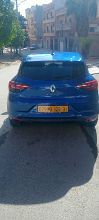 voitures-renault-clio-5-2023-esprit-alpine-oran-algerie