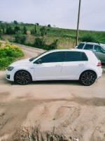 moyenne-berline-volkswagen-golf-7-2017-alger-centre-algerie