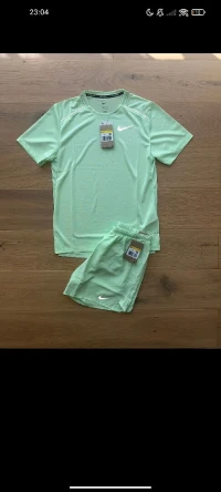 Ensemble Nike running original  S M L   20900