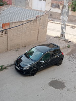 voitures-renault-clio-3-2007-setif-algerie