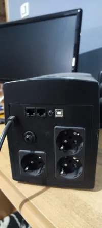 Onduleur UPS 720w