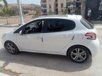 citadine-peugeot-208-2013-chlef-algerie