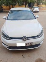 moyenne-berline-volkswagen-golf-7-2017-tlemcen-algerie